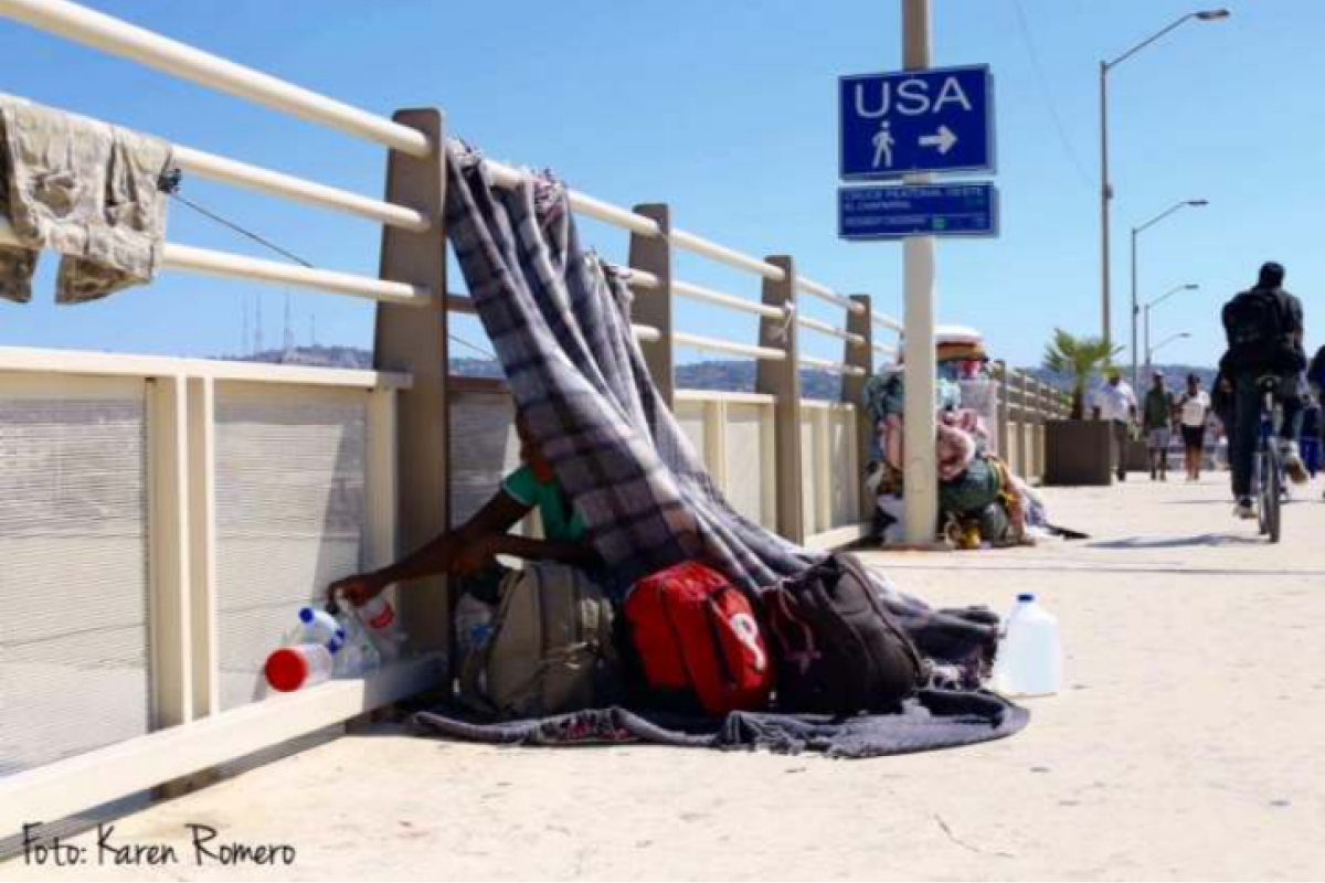 Foto: Karen Romero. Familias enteras desplazadas por la violencia, que se ve obligadas a dormir en la calle. Foto: Karen Romero. Familias enteras desplazadas por la violencia, que se ve obligadas a dormir en la calle.