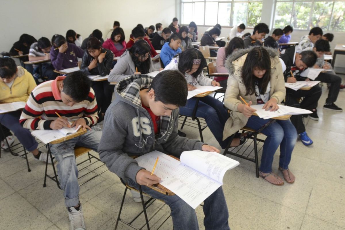 El Instituto Politécnico Nacional (IPN) es el que recibe a más jóvenes de aquellos que migran con mayor frecuencia a la ciudad y estado de México. El Instituto Politécnico Nacional (IPN) es el que recibe a más jóvenes de aquellos que migran con mayor frecuencia a la ciudad y estado de México.