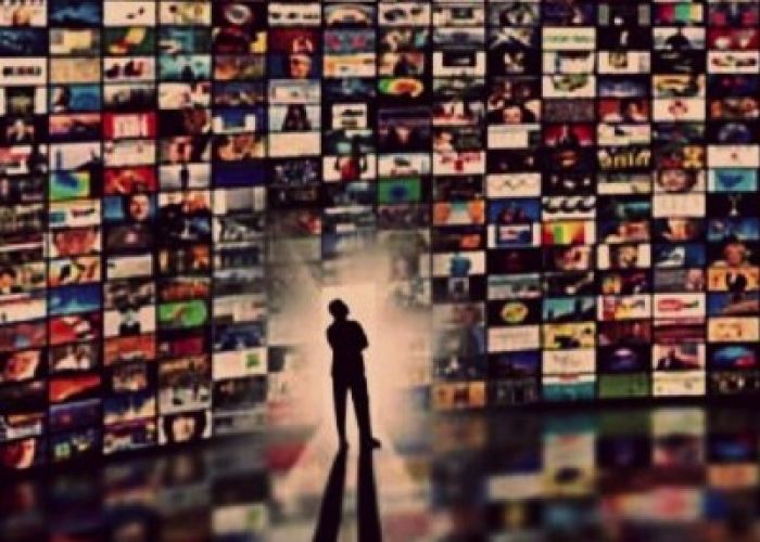 La introducción de dos nuevas cadenas de televisión no necesariamente garantizará una mejoría en la calidad de los contenidos, advierte la consultora Mediatelecom Policy & Law.