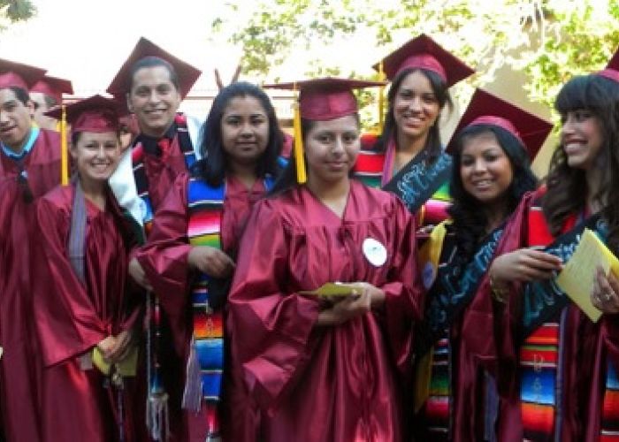 Los estudiantes mexicanos represnetan el 51.3% del sector de jóvenes hispanos que busca ingresar a una universidad en EU