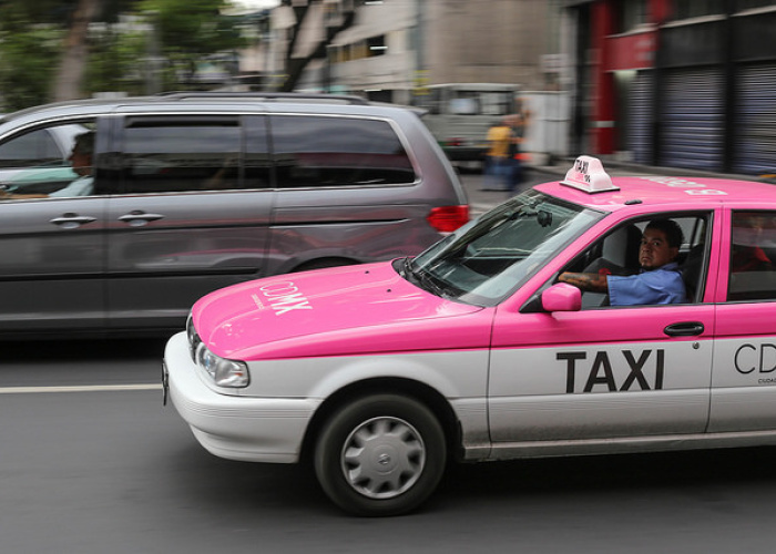 Los taxistas mexicanos apuestan a la tecnología para recuperar la cuota de mercado que perdieron frente a Uber y Cabify.