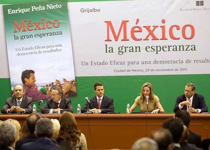 Enrique Peña Nieto en 2011 durante la presentación de su libro "México la gran esperanza".