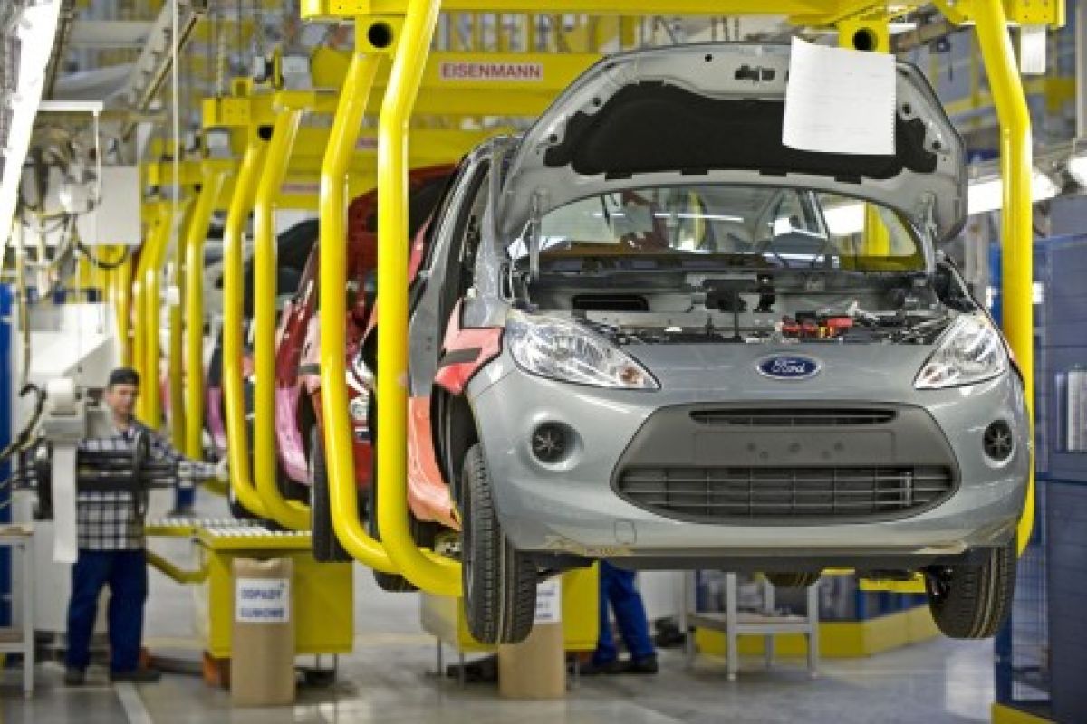 Hacia mediados del 2013 el gobierno destacó a la productividad como el factor clave del Plan Nacional de Desarrollo. Hacia mediados del 2013 el gobierno destacó a la productividad como el factor clave del Plan Nacional de Desarrollo.