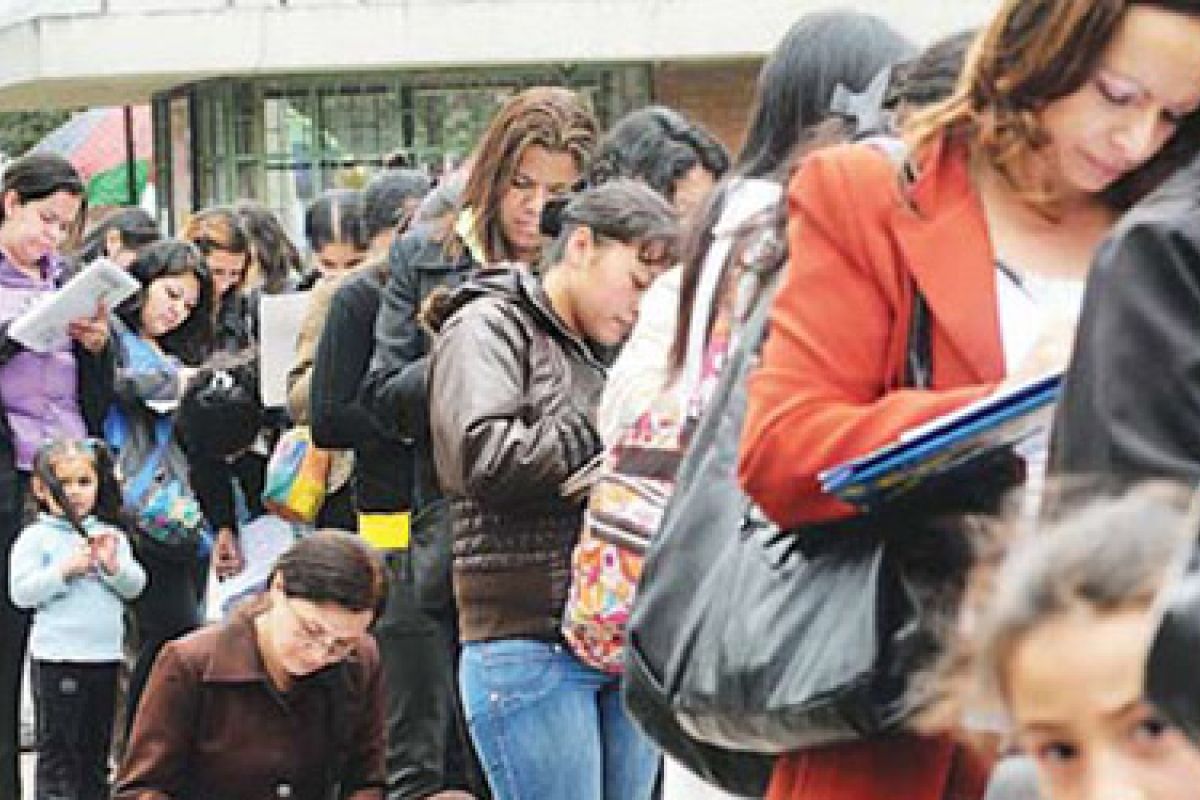 Las mujeres mejor remuneradas perciben salarios 21% menores a los de sus colegas masculinos en países de la OCDE. Las mujeres mejor remuneradas perciben salarios 21% menores a los de sus colegas masculinos en países de la OCDE.