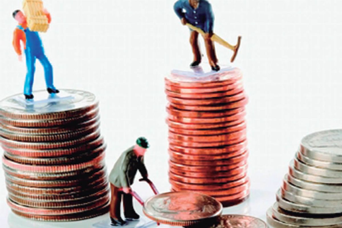 En el sector de la construcción, que concentró 6.5% de empleos creados, se ganan 4 mil 905 pesos al mes. En el sector de la construcción, que concentró 6.5% de empleos creados, se ganan 4 mil 905 pesos al mes.