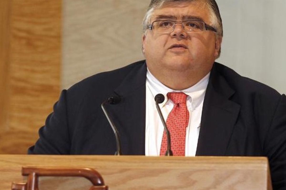 El gobernador Agustín Carstens anunció la revisión en una comparecencia frente a diputados. El gobernador Agustín Carstens anunció la revisión en una comparecencia frente a diputados.