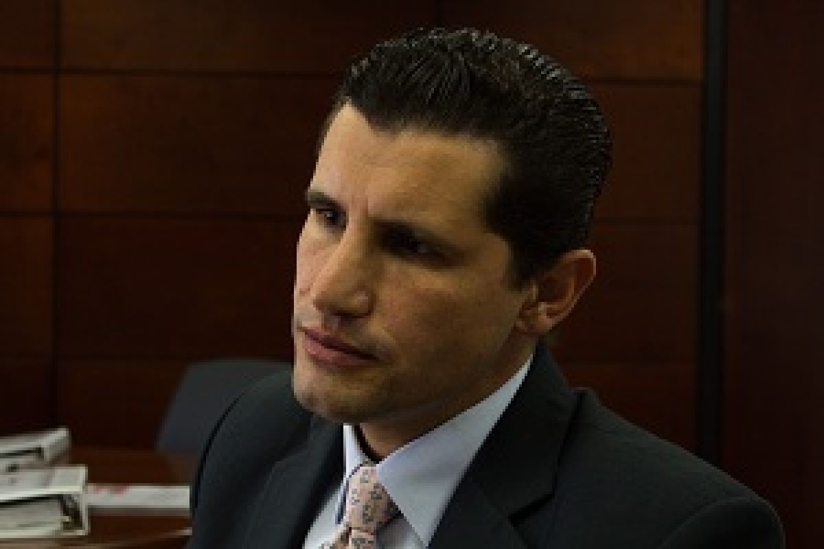 Un año es el plazo que Henríquez se ha impuesto para implementar la reingeniería de procesos en Pemex. Un año es el plazo que Henríquez se ha impuesto para implementar la reingeniería de procesos en Pemex.