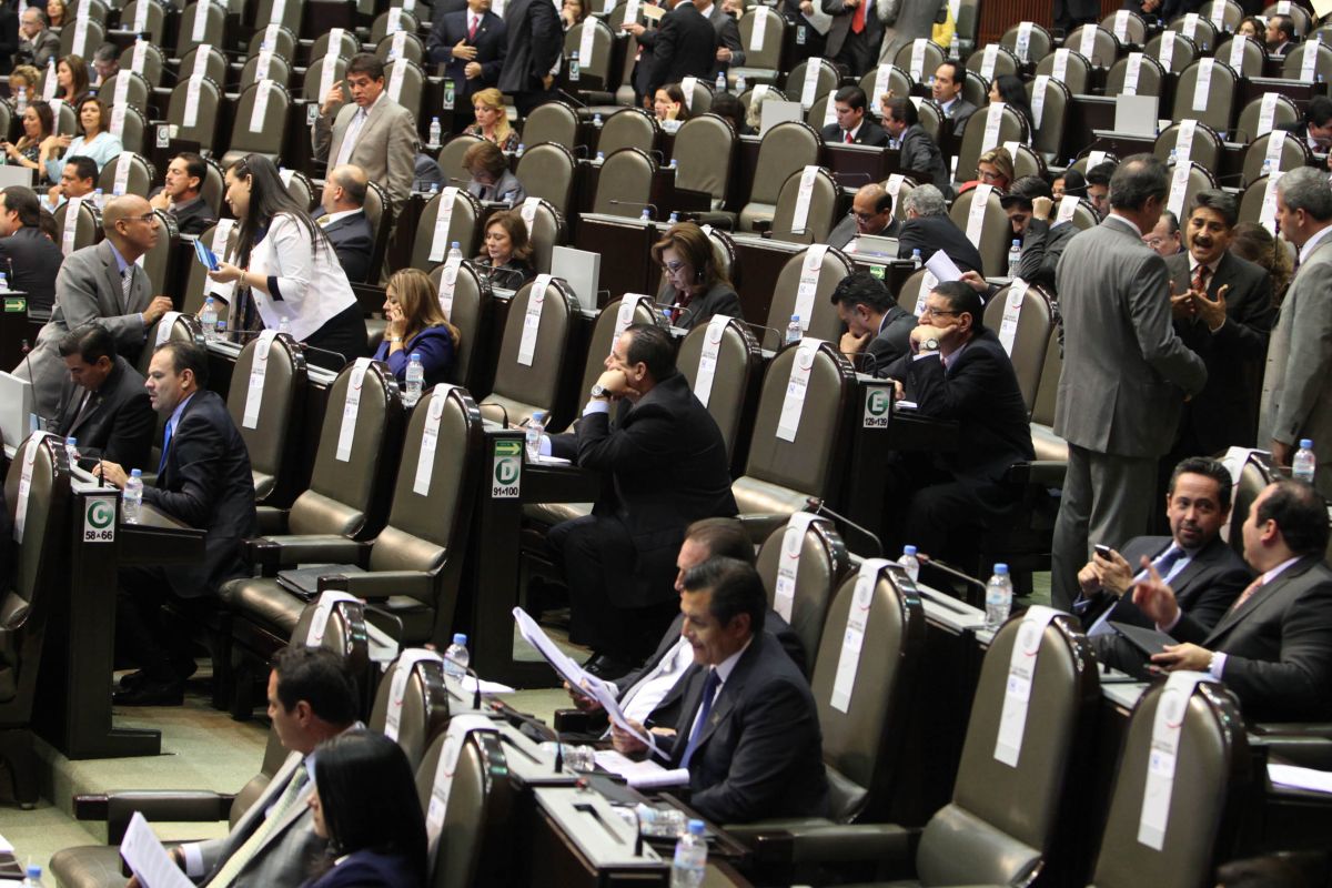 De acuerdo con México Evalúa los presupuestos aprobados por la Cámara de Diputados De acuerdo con México Evalúa los presupuestos aprobados por la Cámara de Diputados