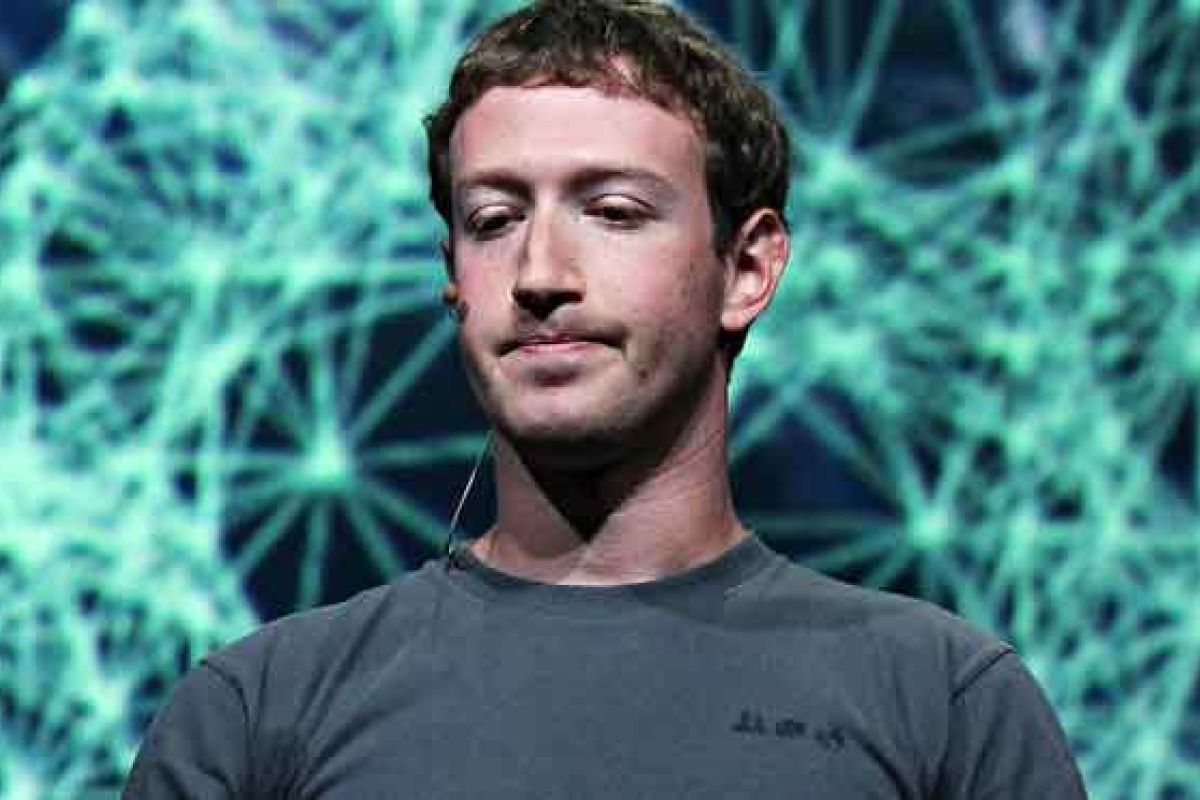 Si no fuera por los usuarios de mayor edad, el crecimiento de la base de usuarios de Facebook sería más baja. Si no fuera por los usuarios de mayor edad, el crecimiento de la base de usuarios de Facebook sería más baja.