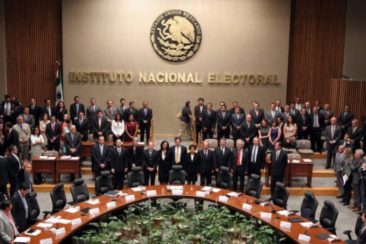 INE busca transmitir los tres debates y evitar empalme con la final de futbol El 20 de mayo es la fecha que coincide el debate con la final de la Liga Mexicana de Futbol.