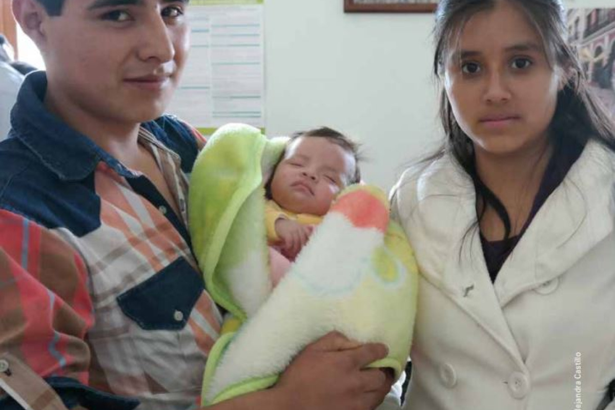 Uno de los principales motivos por las que las menores de edad llegan al matrimonio es debido a un embarazo prematuro. Uno de los principales motivos por las que las menores de edad llegan al matrimonio es debido a un embarazo prematuro.