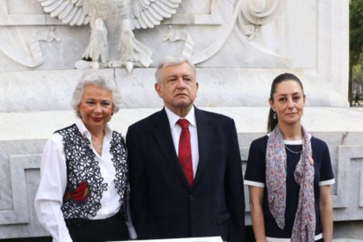 El candidato de la alianza Morena-PT-PES defiende la idea de consultar a la ciudadanía sobre si continuar o no con las reformas. El candidato de la alianza Morena-PT-PES defiende la idea de consultar a la ciudadanía sobre si continuar o no con las reformas.