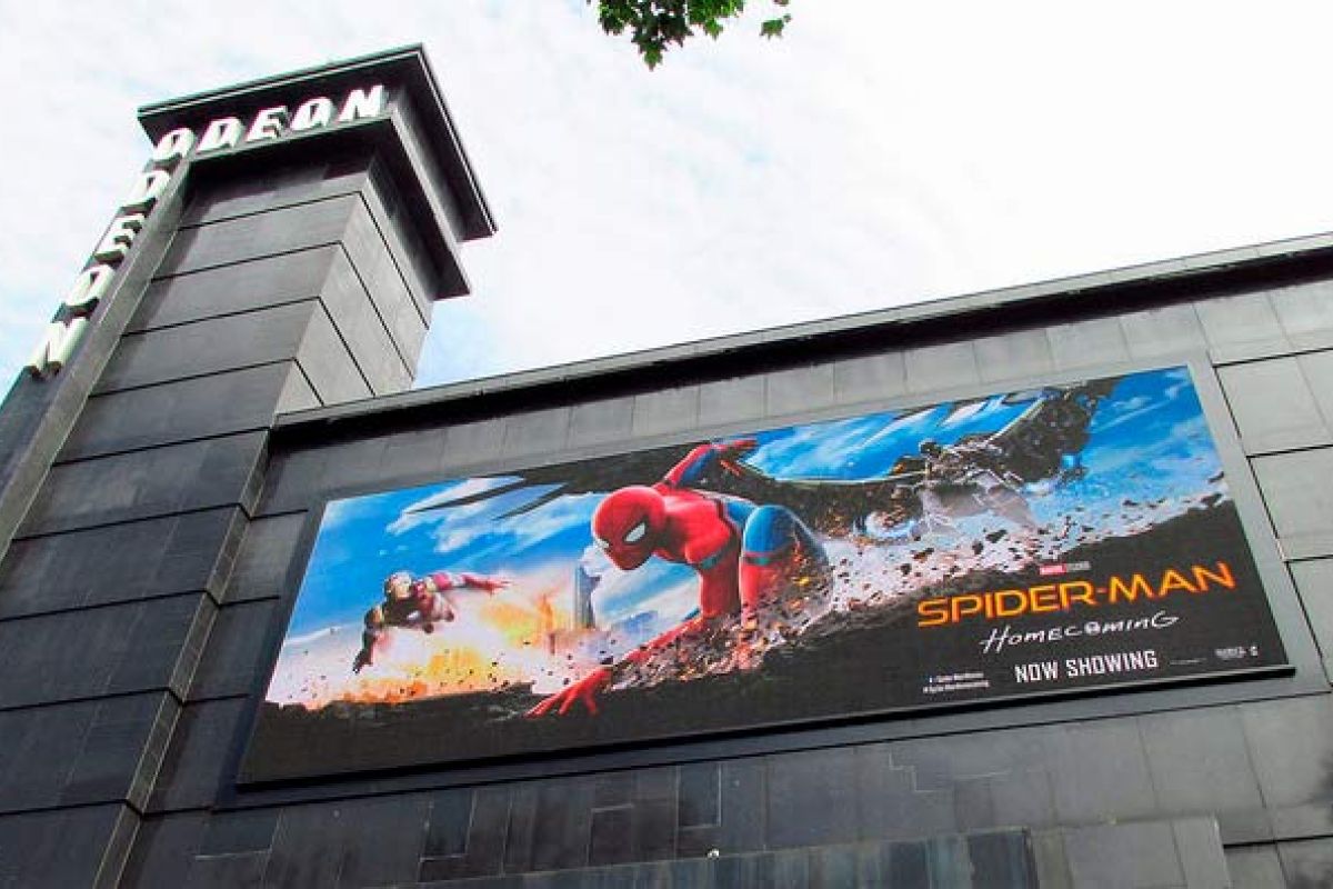 Spiderman Homecoming y Jumanji contrarrestaron los ingresos por licencias en televisión. Foto: David Holt /algunos derechos reservados. Spiderman Homecoming y Jumanji contrarrestaron los ingresos por licencias en televisión. Foto: David Holt /algunos derechos reservados.