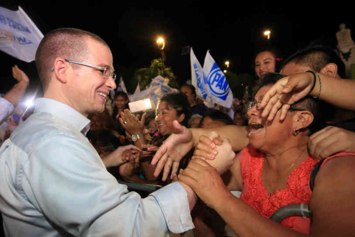 @RicardoAnayaC en campaña ha dicho en varias ocasiones la adquisición directa de contratos de Rioboó.