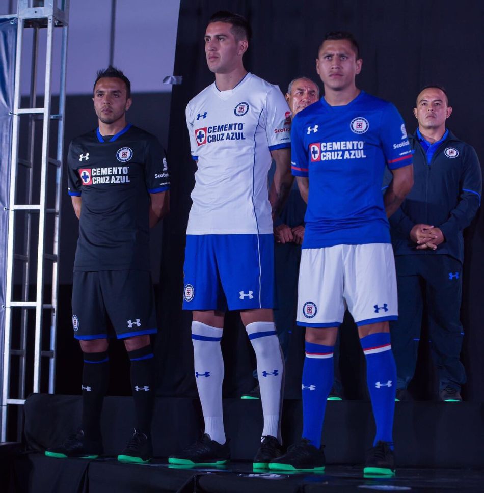 Así luce el uniforme de Cruz Azul para el Apertura 2017 Arena Pública Así luce el uniforme de Cruz Azul para el Apertura 2017 Arena Pública