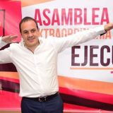 Cuauhtémoc Blanco en su registro como candidato de Morena-PT-PES.