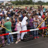 Venezolanos saliendo de su frontera. Foto: Amnistía Internacional. 