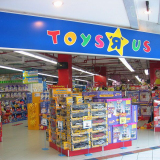 La tienda Toys R Us se declaró en bancarrota en septiembre 2017, sin embargo mantuvo algunas de operaciones. Foto: Terence Ong 