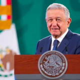 López Obrador argumentó que a pesar del trabajo hecho por el IFT para fomentar la competencia, los monopolios aún existen.