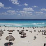 El número de visitantes que han llegado a Cancún en lo que va del año es incluso 6.6% mayor al de 2019. (Foto: Gobierno de Quintana Roo)