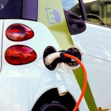 La mayoría de las armadoras globales prometen producir solo autos eléctricos para 2030-2050 (Foto: Canal del Congreso)