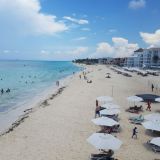 Turistas en Playa del Carmen, Q. Roo. (Foto: Gobierno de Quintana Roo)