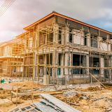 Construcción de vivienda se derrumba a mínimos de la última década