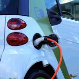 Las empresas automotrices buscan impulsar el mercado de los vehículos eléctricos en México (Imagen: Pexels)