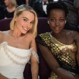 Nominadas al Oscar a actriz principal, Margot Robbie y Lupita Nyong'o en la edición 90 de los premios de la Academia, 4 de marzo de 2018.