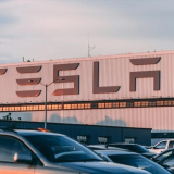 A lo largo del año, Tesla ha enfrentado incertidumbre con caídas continuas en el valor de sus acciones. (Imagen: Pexels)