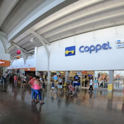 Compradores en un centro comercial de Nuevo León (Foto: Municipio de Guadalupe, NL)