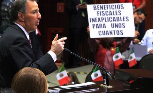 “El problema es que no existen criterios generales que acoten cuándo se puedan realizar los programas de condonación..."  Iván Benhumea, abogado en Fundar