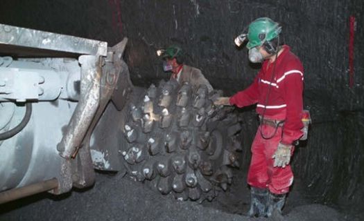 Las mineras en Sudamérica pagan impuestos que en México no existen o una tasa mayor en impuestos similares a los establecidos en el país.