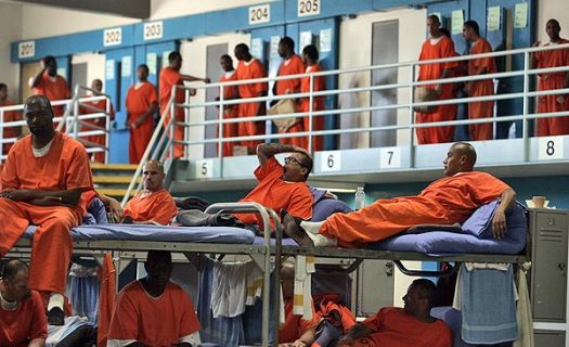 Estados Unidos encarcela a más delincuentes que ningún otro país.