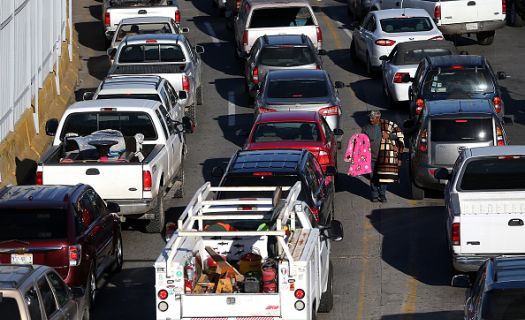 La multa por infringir Hoy No Circula va de los 1,433.60 pesos a los 2,150.40 pesos, más el cargo de arrastre del carro hacia al corralón.