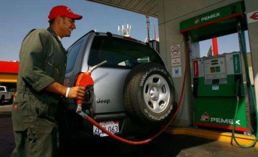 No te olvides de consultar los precios de la gasolina para este viernes.