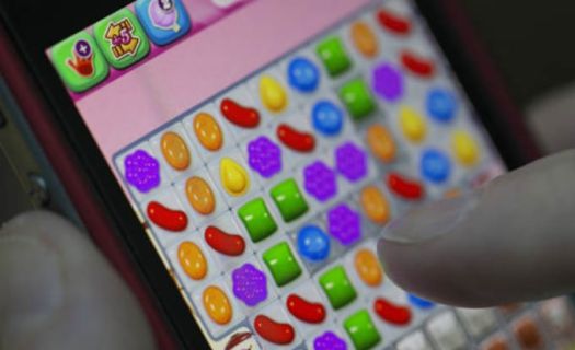 La empresa que desarrolló Candy Crush, King Digital Entertainment, genera 2 millones de dólares al día solo por el juego de Candy Crush Saga.