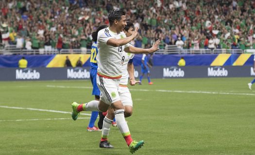 Ángel Sepúlveda adelantó a México en la primera parte