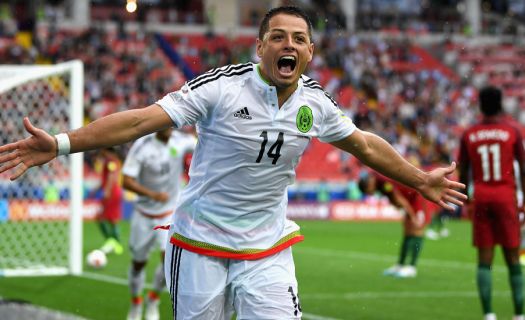 Chicharito vuelve al futbol inglés con el West Ham