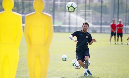 Barcelona y Chapecoense se enfrentan por el Trofeo Joan Gamper en el Camp Nou