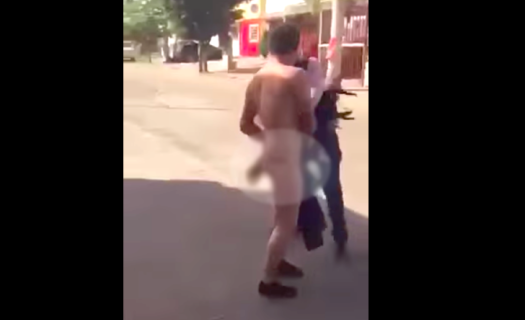 video hombres armados golpean a jóvenes desnudos en Culiacán