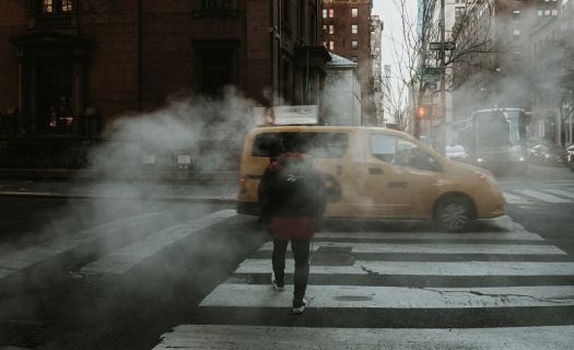 El alcalde de Nueva York se ha rehusado a establecer una tarifa de congestión que desincentive el uso de auto en la ciudad.