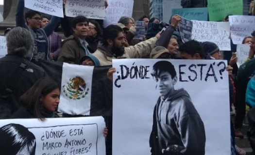 Estudiantes cerraron Prepa 8 por la desaparición de Marco Antonio. Foto: Instagram / sulemestrada 