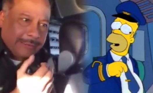 Humberto Vélez le habló a la tripulación como Homero Simpson en pleno vuelo