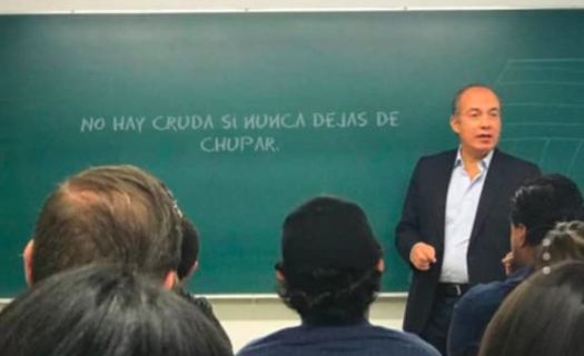 Las clases de Felipe Calderón en el ITAM inspiraron hasta un generador de memes en línea.