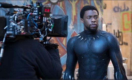 Chadwick Boseman, actor que interpreta a Black Panther durante la grabación de la película.