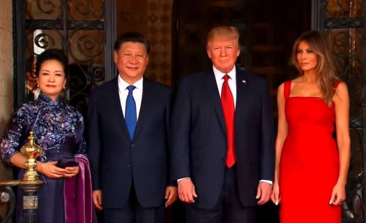 Xi JingPing, presidente de China, junto con su esposa en su visita a los Estados Unidos. 
