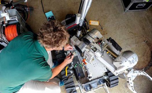 Los trabajadores jóvenes enfrentan mayor riesgo de automatización que sus mayores (Foto: Colby L. Hardin/Fuerza Aérea de Estados Unidos)