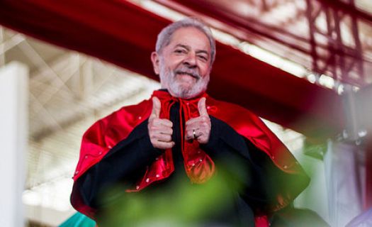 Las políticas de aumento en el gasto público iniciados por Lula en su mandato entre 2003 y 2011 fueron parte del problema económico que ahora Brasil debe resolver. Foto: Mídia Ninja (CC-BY-NC)