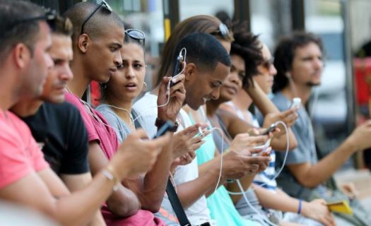 Parte de la obligaciones para dar internet en Cuba es que no se utilice un software con sistemas critográficos. Foto: Mediatelecom